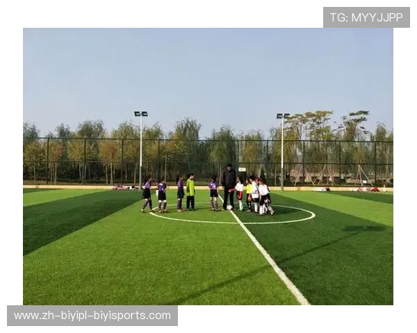 足球可降解材料是否将成为足球装备环保发展的新方向